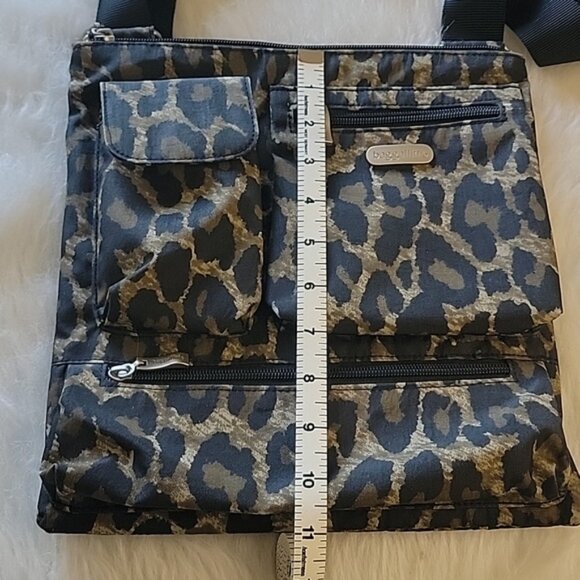 BAGGALLI Nylon Leopard Print Adjustable Crossbody Shoulder Strap Bag - Picture 7 of 12